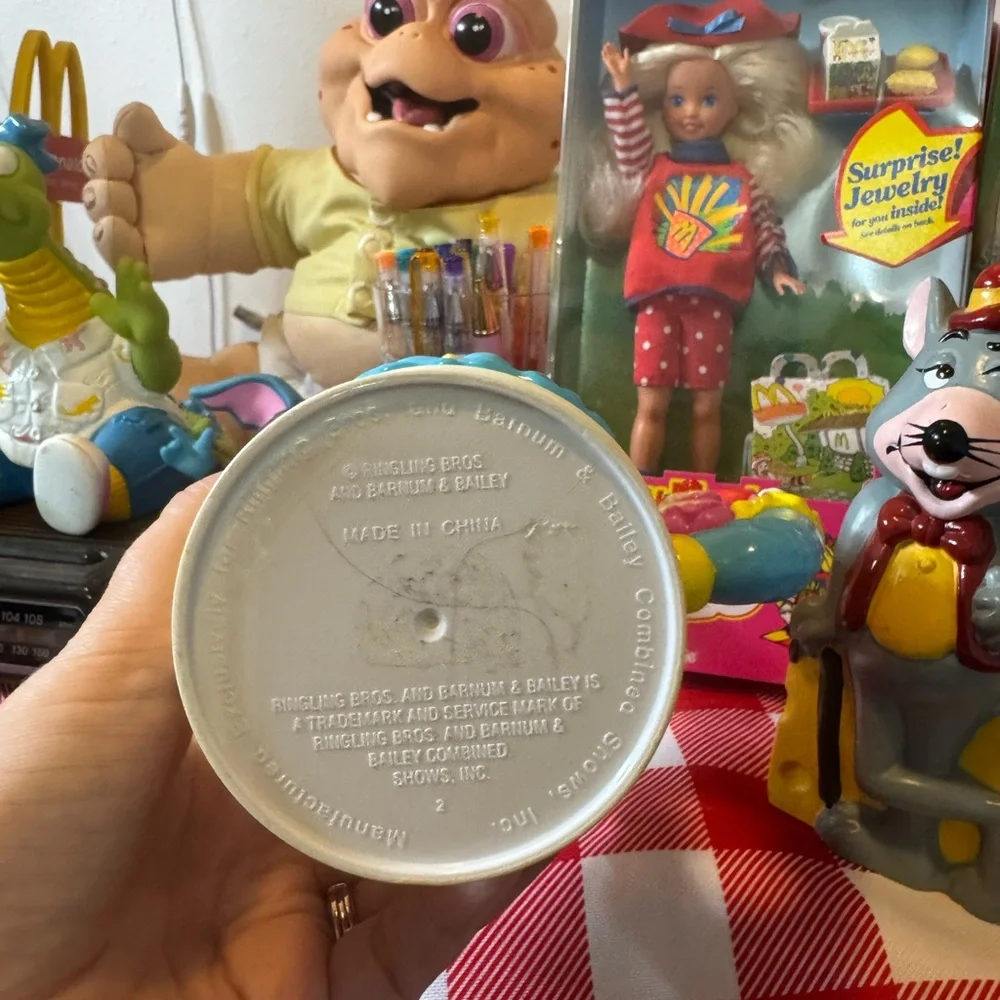 VINTAGE RINGLING BROTHERS CIRCUS CUP‎